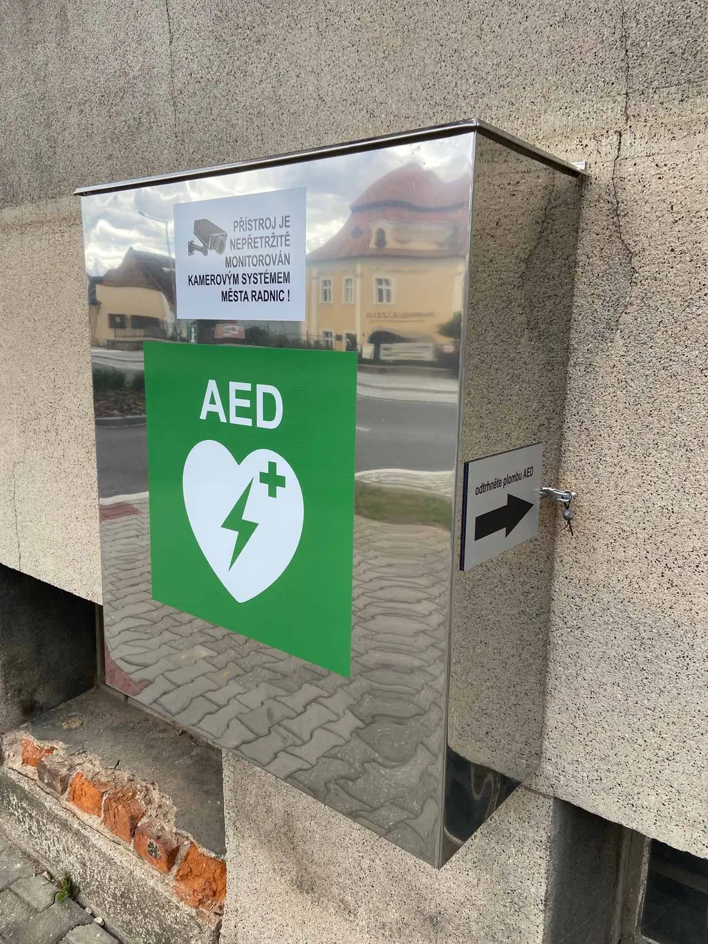 All about AED defibrillators