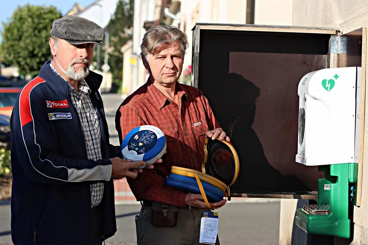 AED in the town of Radnice